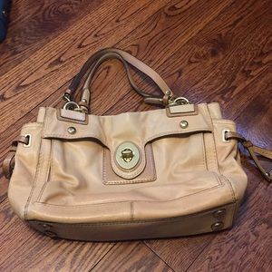 GUC Genuine Coach Leather Peyton Caryall